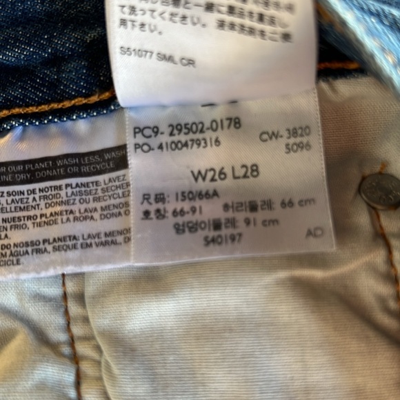 Levi’s 501 S Jeans Size 26 W 28 L Distressed Dark Wash Button Fly 2 - Picture 5 of 5